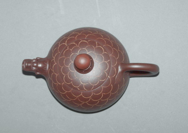 宜兴紫砂龙珠壶(专利产品).jpg